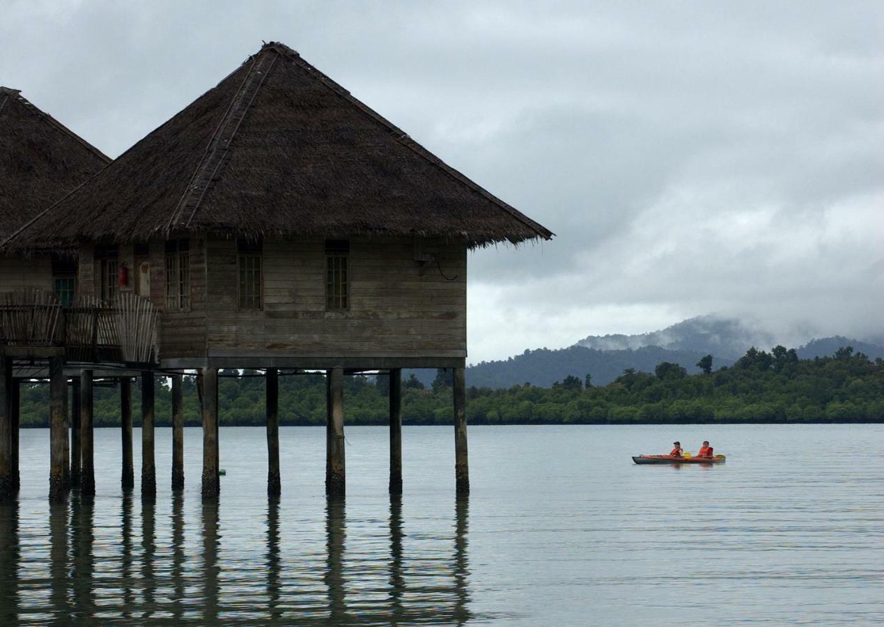 Telunas Beach Resort Sugi エクステリア 写真